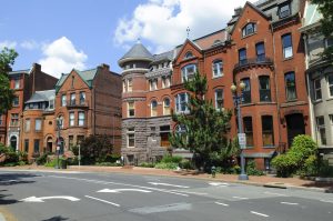 rowhouses in Wasington DC, airbnb house hacking concept