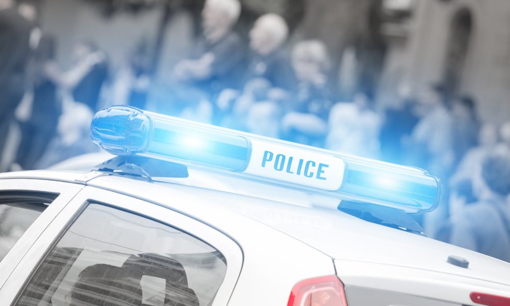 7 Common Ways Washington DC Tenants can be Evicted 1 Police car coming to scene
