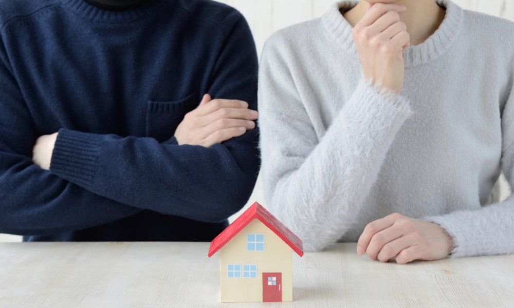 renting out a place to a friend 